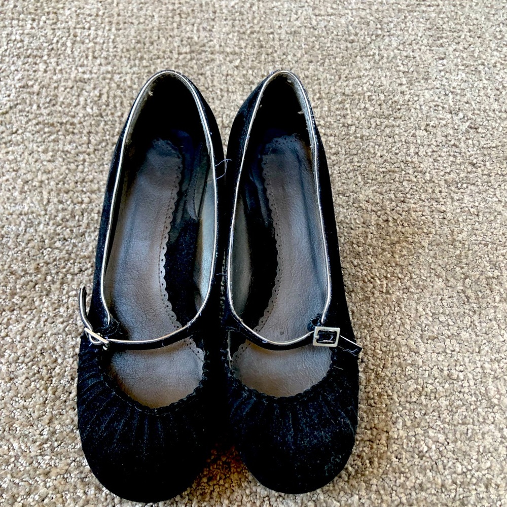 Black heels